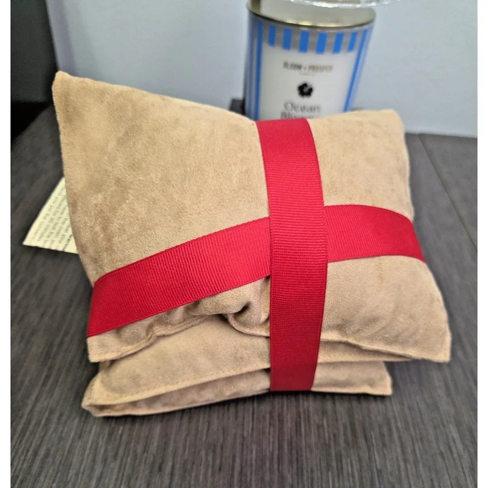 HOT CHERRY Cherry Pit-Stone Hot or Cold Therapy Pillow Tan Ultra Suede‎ NEW